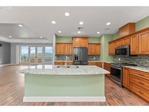 1518 NE Vista Fe Court Roseburg OR 97470