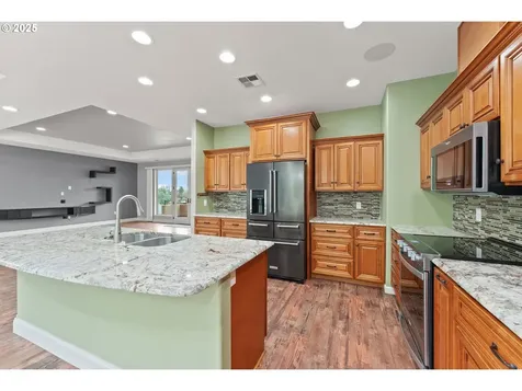 1518 NE Vista Fe Court Roseburg OR 97470