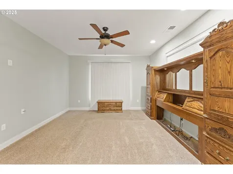 1518 NE Vista Fe Court Roseburg OR 97470