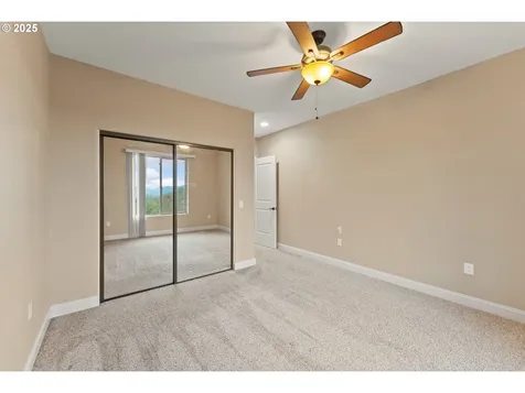 1518 NE Vista Fe Court Roseburg OR 97470