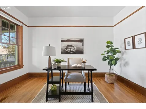 3744 SE Clay Street Portland OR 97214