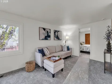 184 Greenwood Drive Jefferson OR 97352