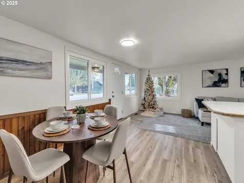 184 Greenwood Drive Jefferson OR 97352