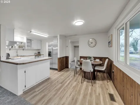 184 Greenwood Drive Jefferson OR 97352