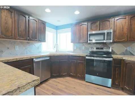 504 NW 14th Street Battle Ground WA 98604