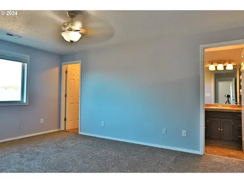 504 NW 14th Street Battle Ground WA 98604