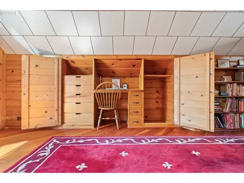 1825 Se 55th Avenue Portland OR 97215