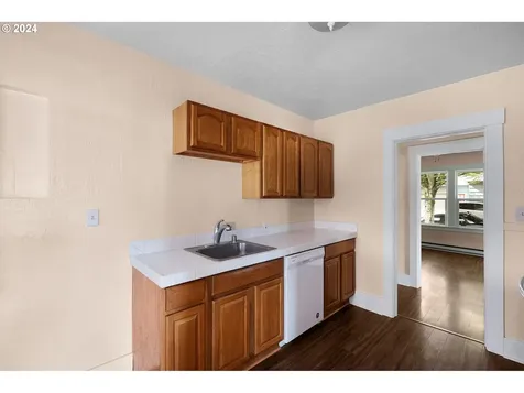 502 16th Avenue Longview WA 98632
