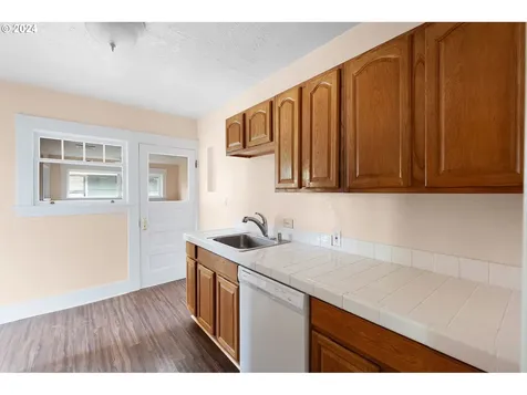502 16th Avenue Longview WA 98632