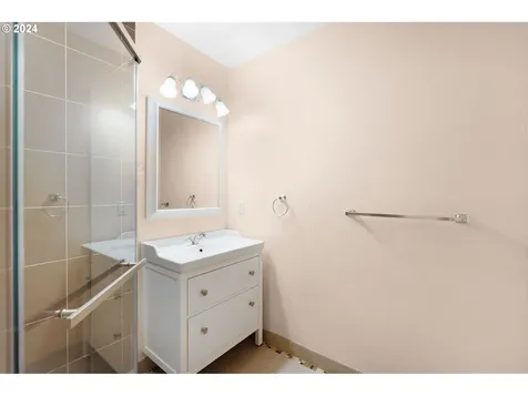502 16th Avenue Longview WA 98632