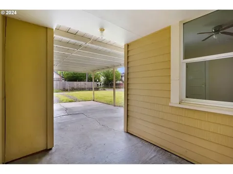 502 16th Avenue Longview WA 98632