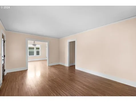 502 16th Avenue Longview WA 98632