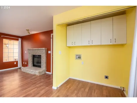1143 S 44th Street Springfield OR 97478