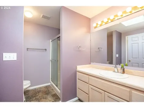 1143 S 44th Street Springfield OR 97478