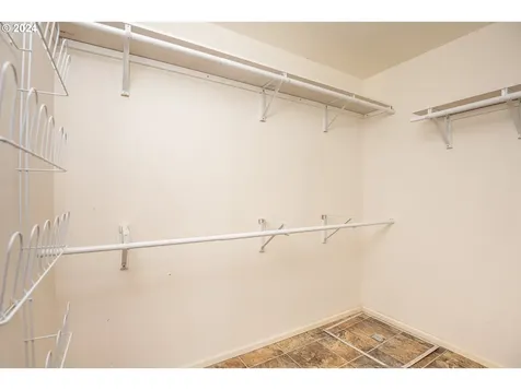 1143 S 44th Street Springfield OR 97478