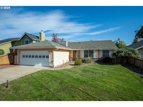 1143 S 44th Street Springfield OR 97478
