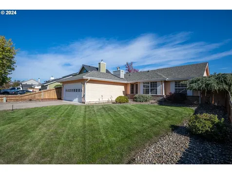 1143 S 44th Street Springfield OR 97478