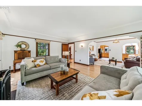 3060 Glenmorrie Drive Lake Oswego OR 97034