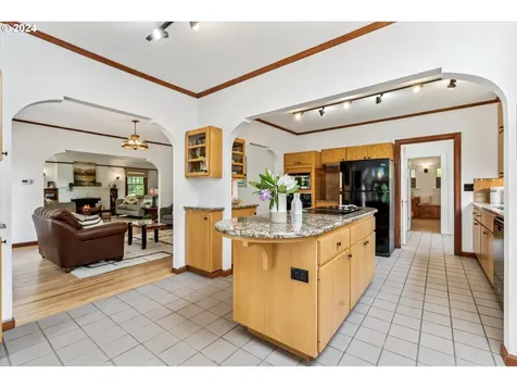 3060 Glenmorrie Drive Lake Oswego OR 97034