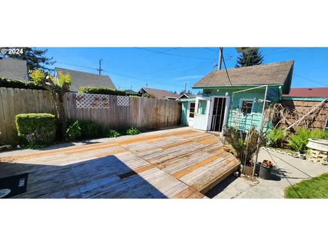 2163 Alder Avenue Reedsport OR 97467
