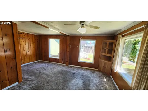 2163 Alder Avenue Reedsport OR 97467