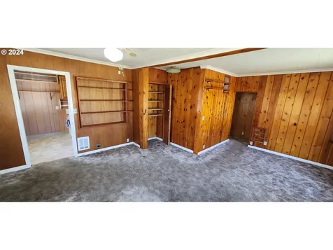 2163 Alder Avenue Reedsport OR 97467