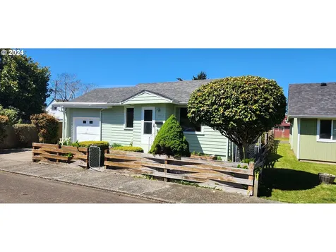 2163 Alder Avenue Reedsport OR 97467
