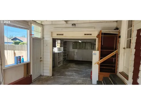 2163 Alder Avenue Reedsport OR 97467