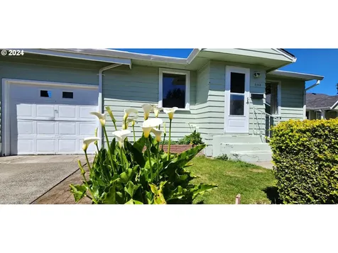2163 Alder Avenue Reedsport OR 97467