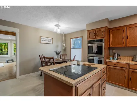 19699 Sun Circle West Linn OR 97068