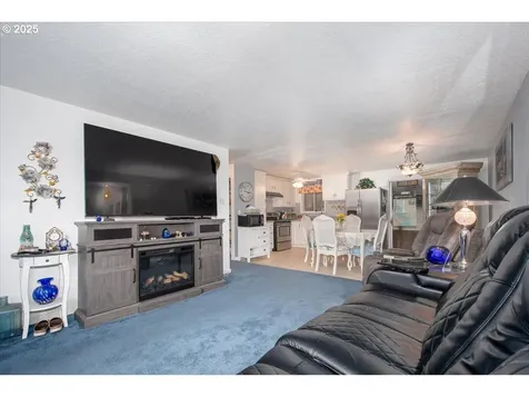1591 Rainier Road Woodburn OR 97071