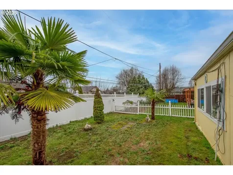 1591 Rainier Road Woodburn OR 97071