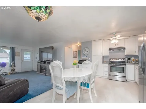 1591 Rainier Road Woodburn OR 97071