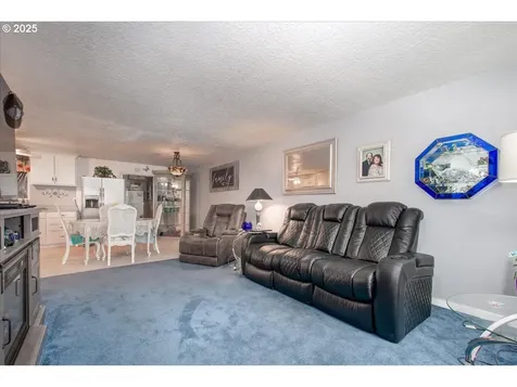 1591 Rainier Road Woodburn OR 97071
