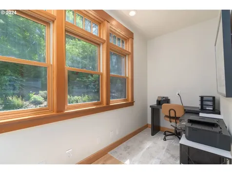 32776 Redtail Lane Eugene OR 97405