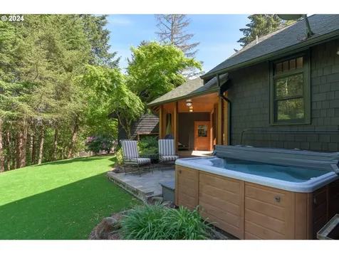 32776 Redtail Lane Eugene OR 97405