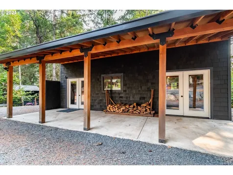 32776 Redtail Lane Eugene OR 97405