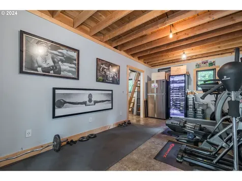 32776 Redtail Lane Eugene OR 97405