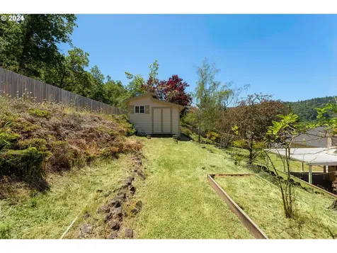 100 Strauss Avenue Winchester OR 97495