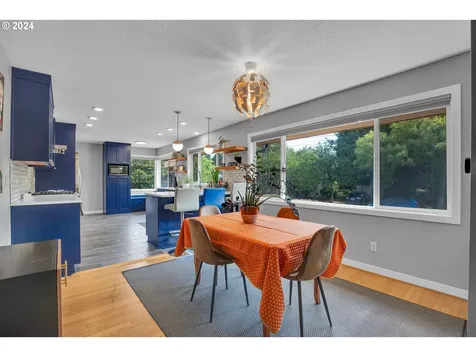 7307 NE Mallory Avenue Portland OR 97211