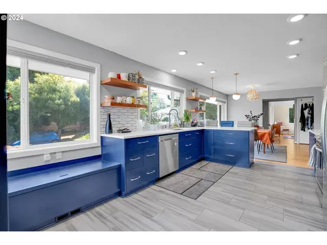 7307 NE Mallory Avenue Portland OR 97211