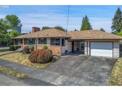 7307 NE Mallory Avenue Portland OR 97211