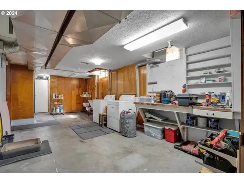 7307 NE Mallory Avenue Portland OR 97211