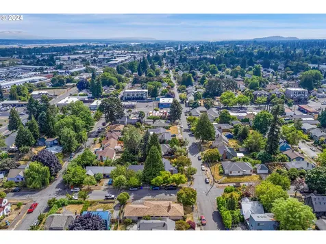 7307 NE Mallory Avenue Portland OR 97211