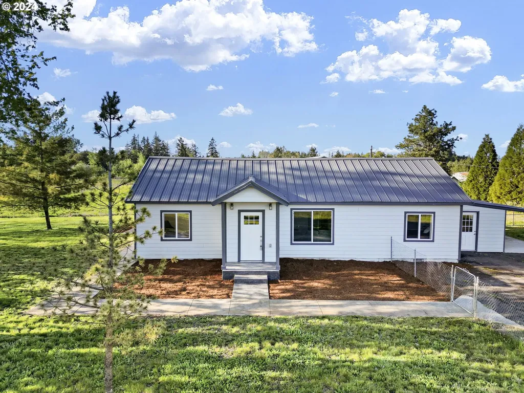 25737 Fleck Road Veneta OR 97487