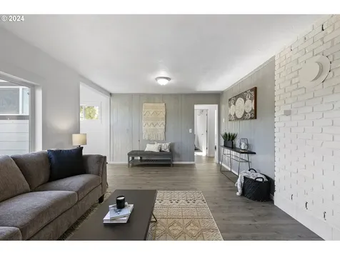 25737 Fleck Road Veneta OR 97487