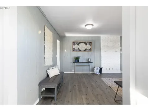 25737 Fleck Road Veneta OR 97487