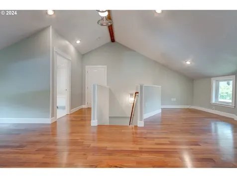 120 N 4th Avenue Ridgefield WA 98642