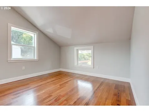 120 N 4th Avenue Ridgefield WA 98642