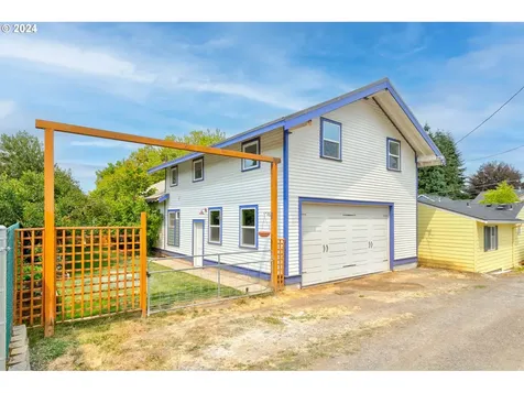 120 N 4th Avenue Ridgefield WA 98642